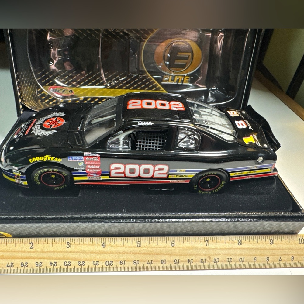 NASCAR DEL pit stop practice car 2002 Monte Carlo 1:24 elite collectibles